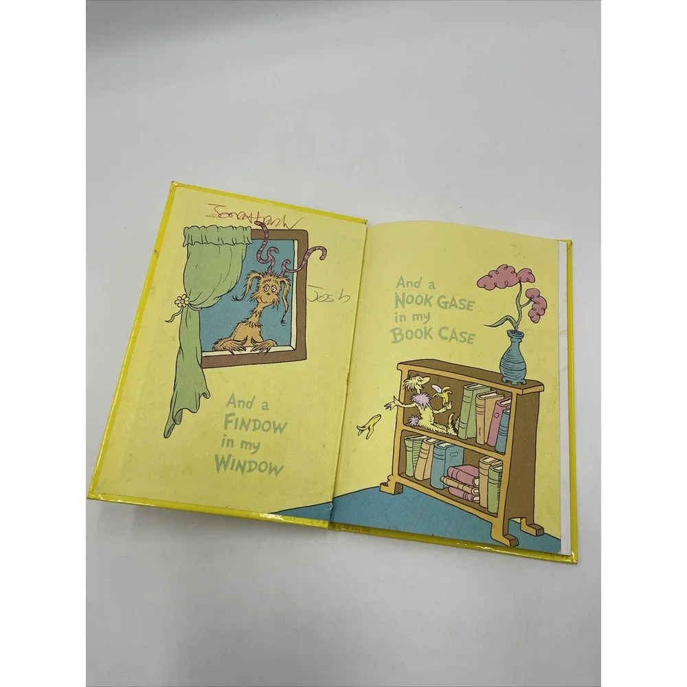 1 - VINTAGE - 1974 - THERE'S A‎ WOCKET IN MY POCKET ! BY DR. SEUSS HC BOOK #001